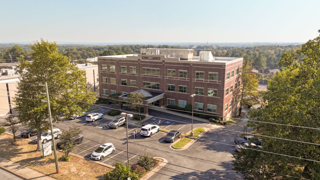 8907 Kanis Rd, Little Rock, AR null