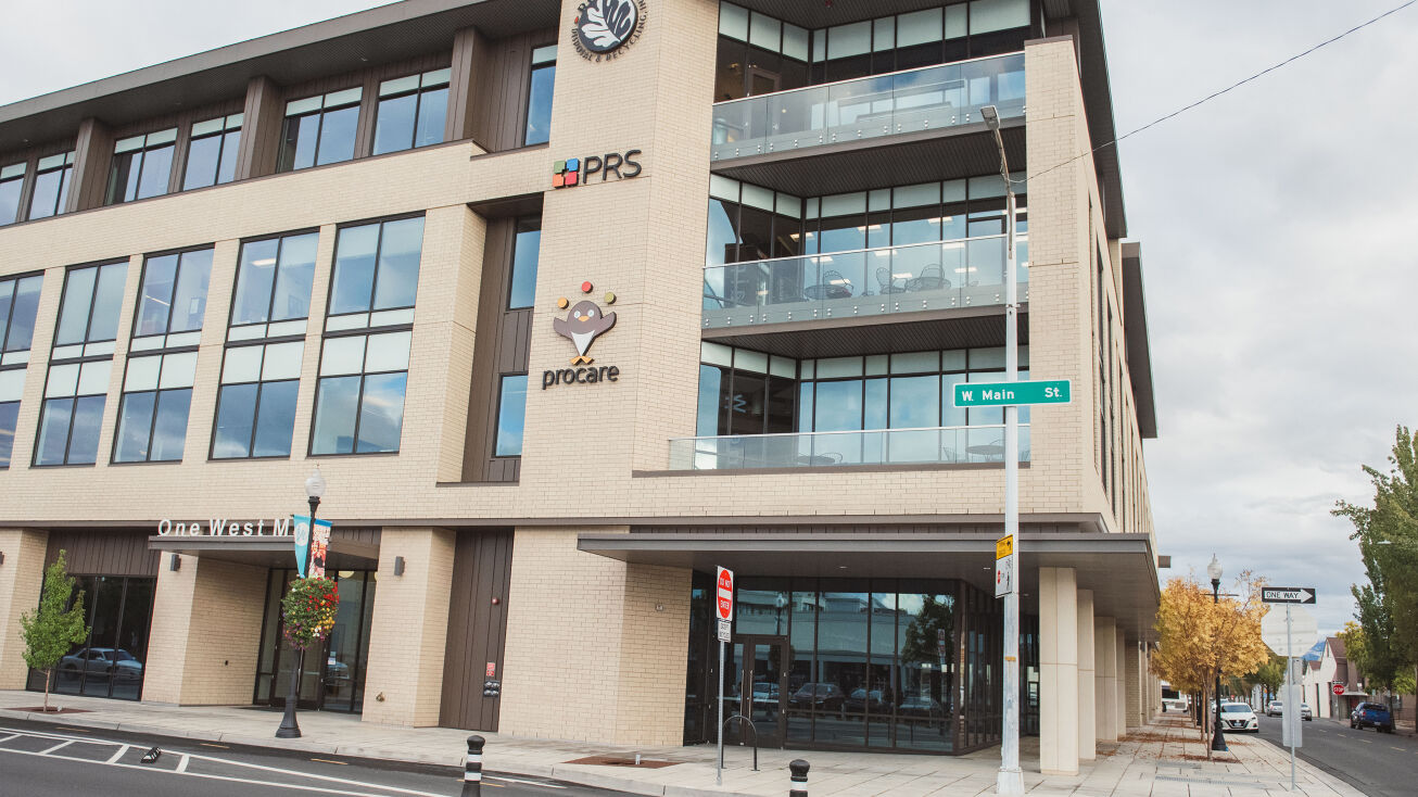 1 W Main St, Medford, OR 97501