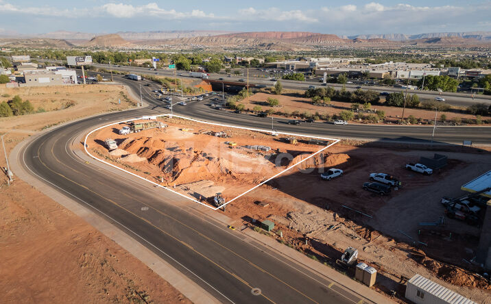 Pictures of Mixed Use, Office, Retail property located at 1606 Gateway Dr, St. George, UT 84770 for sales - image #1
