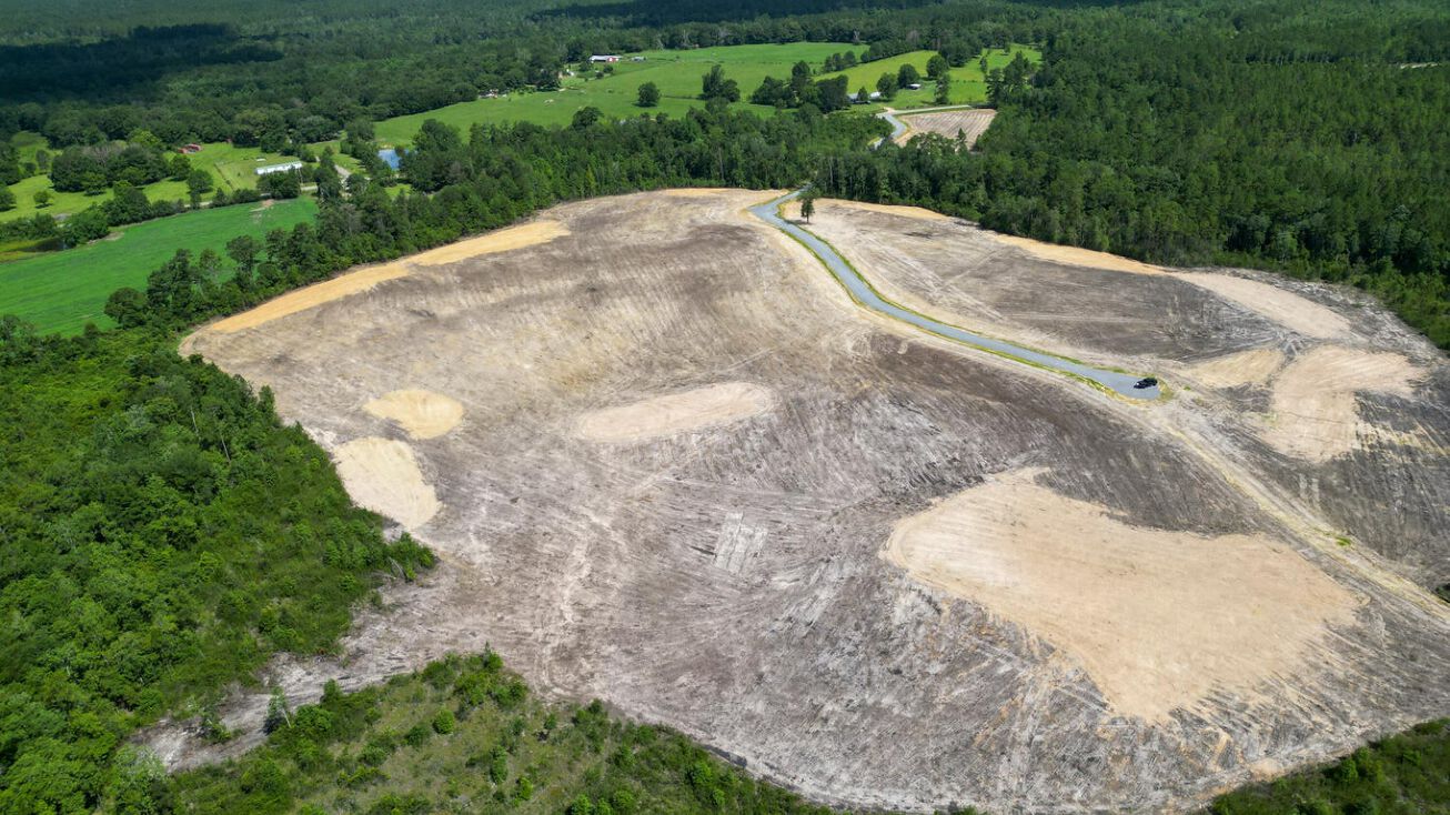 24225 Autumn Lane, Kiln, MS 39556