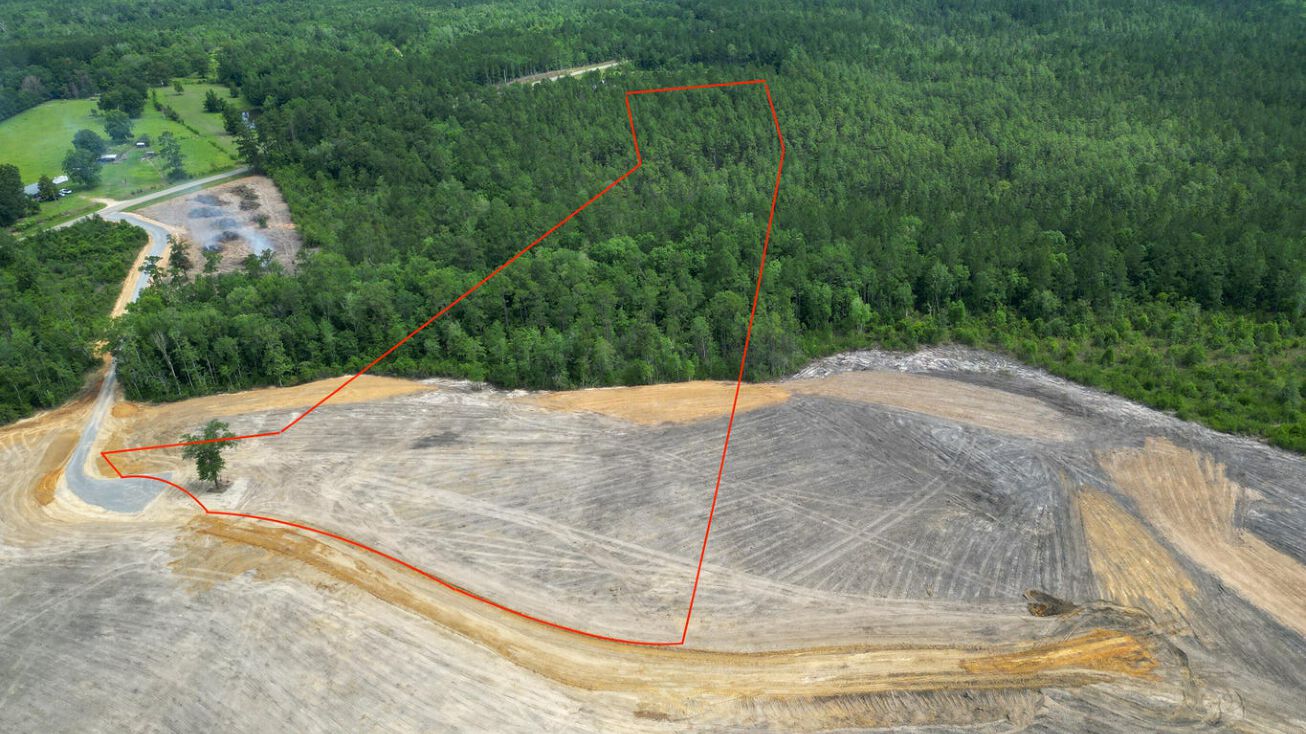 24180 Autumn Lane, Kiln, MS 39556