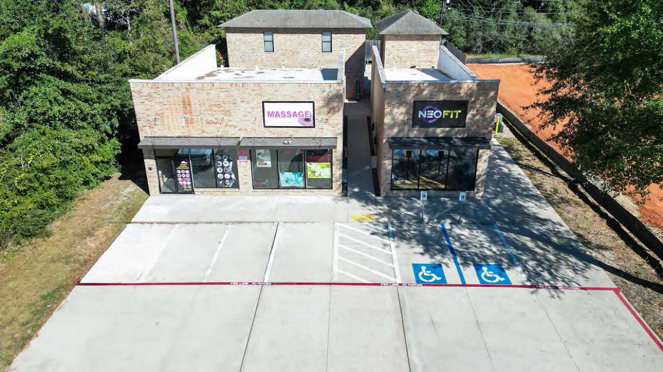 814 Honea Egypt Rd, Magnolia, TX 77354