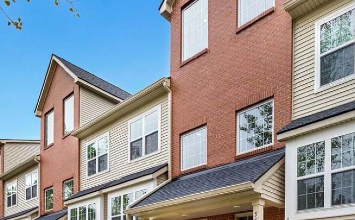 Pictures of Multifamily property located at 502 - 558 Village Lane, Milford, MI, Milford, MI 48381 for sales - image #1