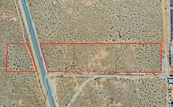 Pictures of Land property located at Hwy 395, Adelanto, CA 92301 for sales - image #1