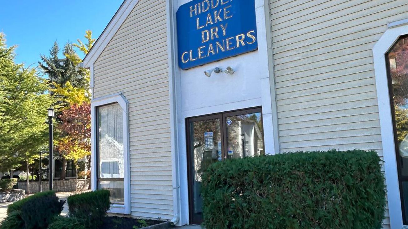 2 towne center Drive, North Brunswick, NJ 08902