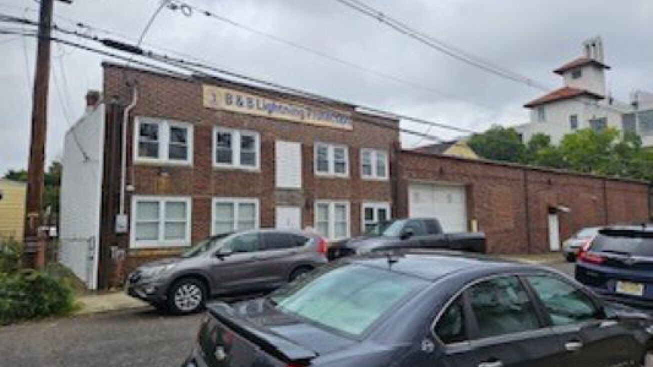 47 Virginia Ave, Trenton, NJ 08611