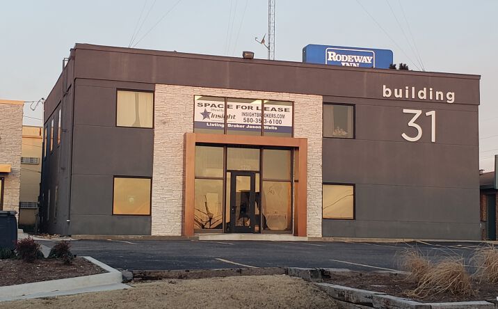 Pictures of Office property located at 1218-1220 NW 31st St, Lawton, OK, OK 73505 for sales - image #1