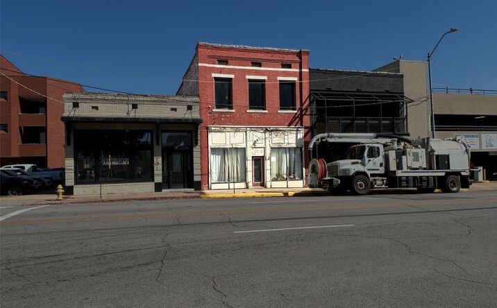 Pictures of Retail property located at 703 Rogers Ave, Fort Smith, AR 72901 for sales - image #1