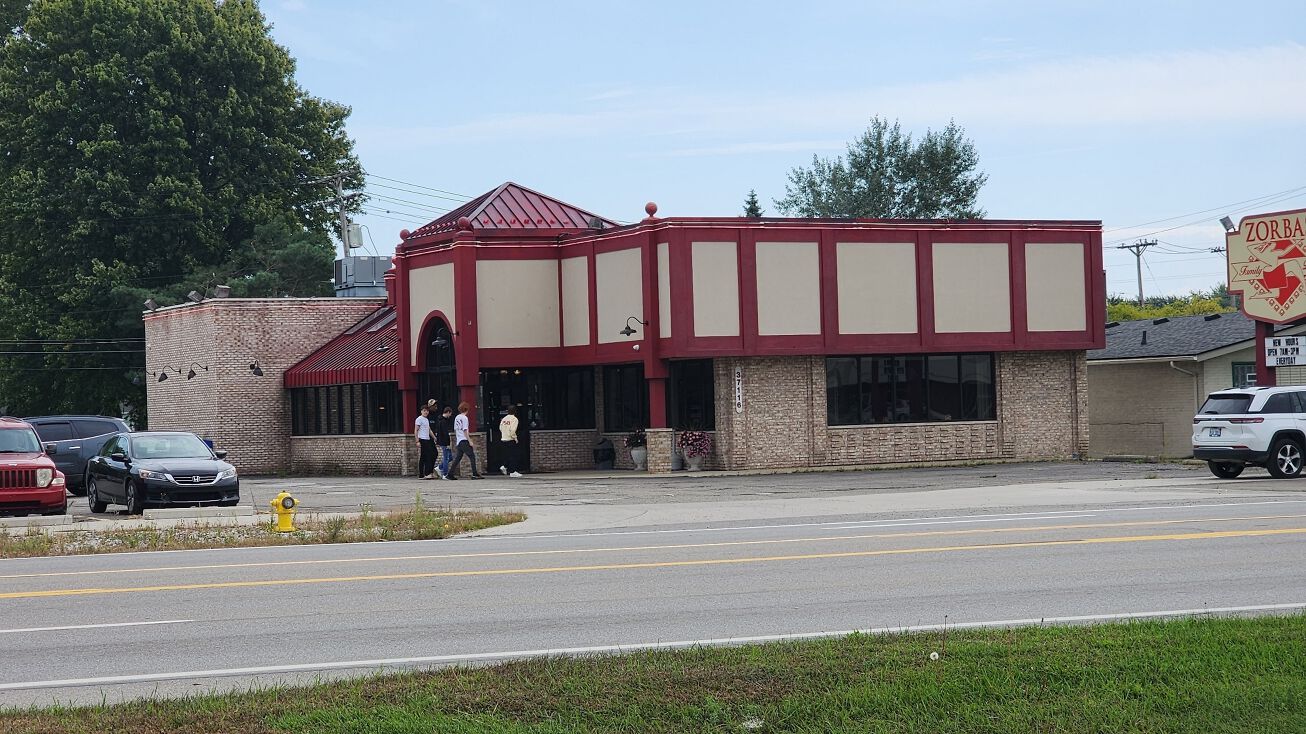 37116 S Groesbeck Hwy, Clinton Township, MI 48036