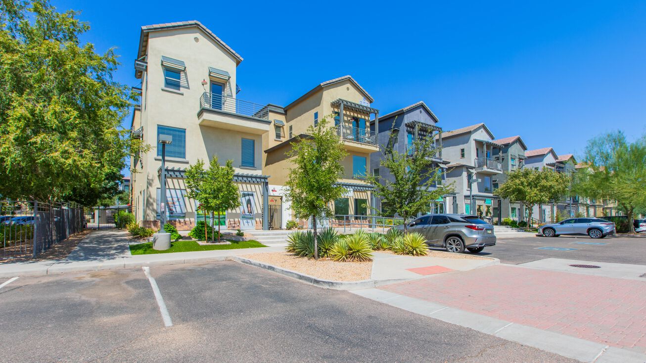 300 N Gila Springs Blvd, Chandler, AZ 85226