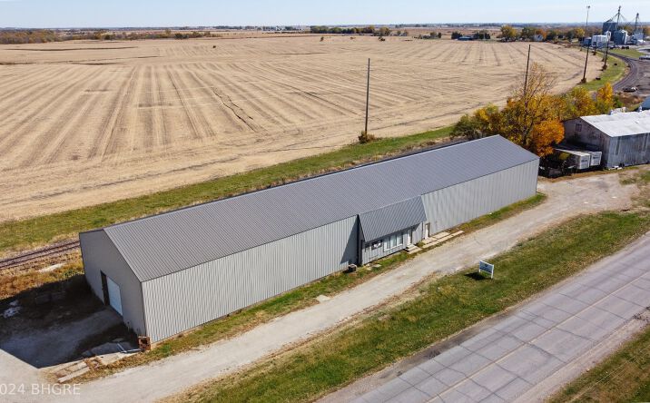 Pictures of Mixed Use, Office, Retail, Self Storage property located at 502 Highway 5 Business N, Pleasantville, IA 50225 for sales - image #1