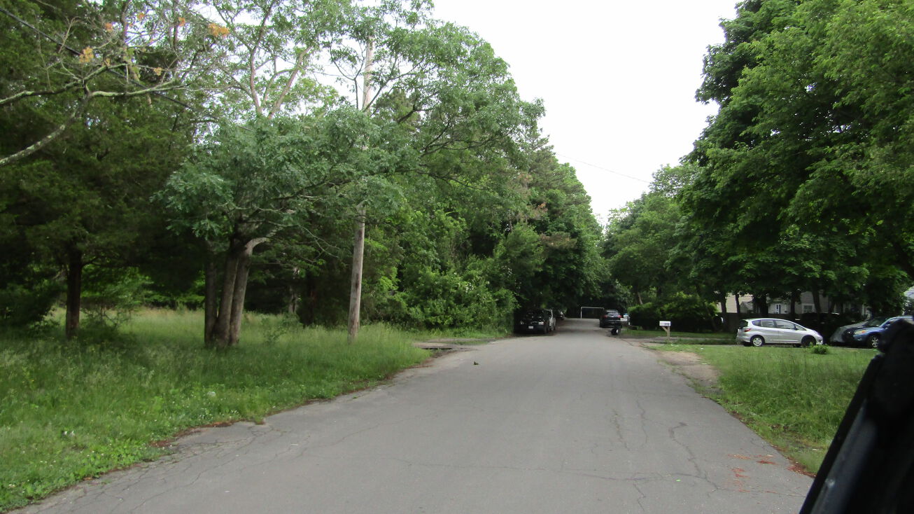 Davidson Ave, North Bellport, NY 11713