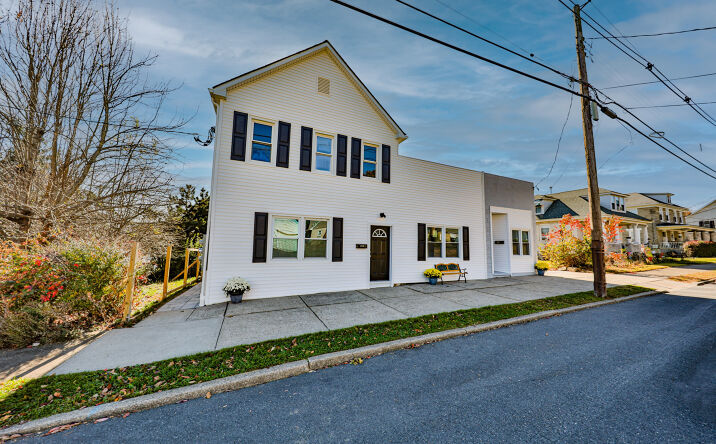 Pictures of Multifamily property located at 427 E Central Ave, Phillipsburg, NJ 08865 for sales - image #1