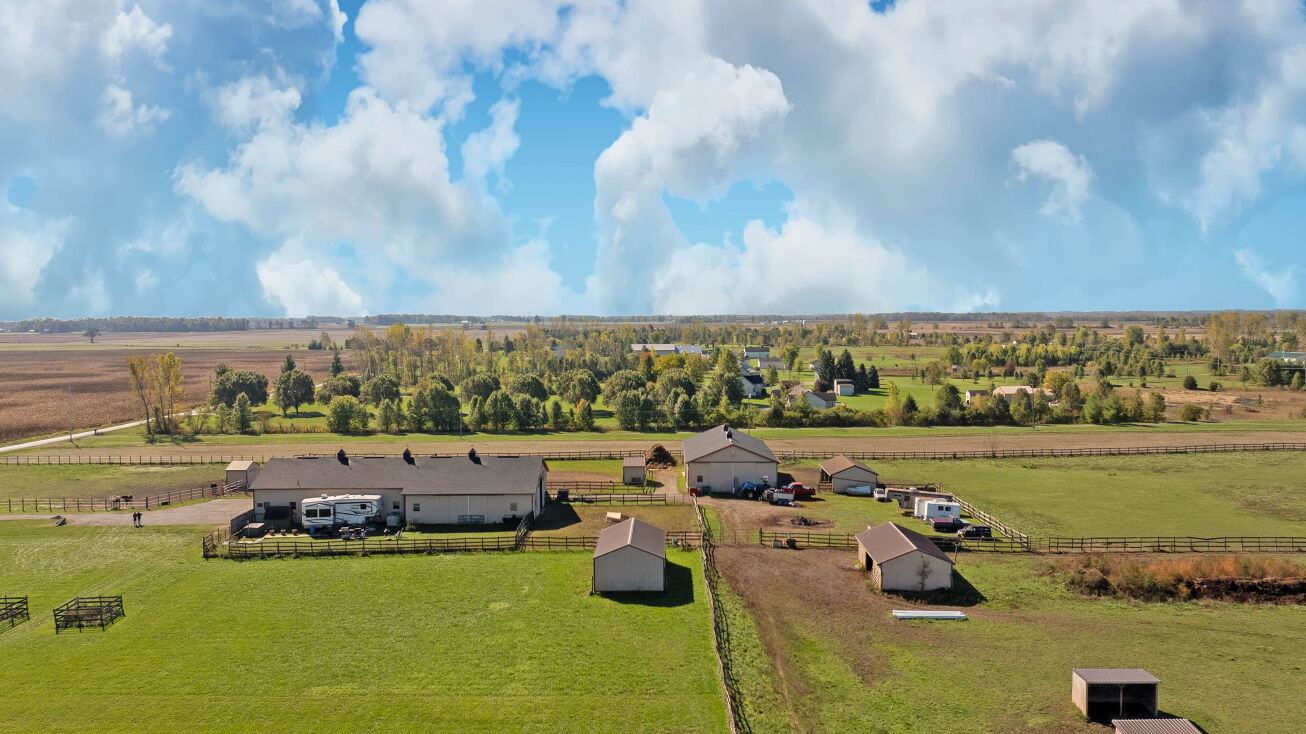 7207 Young Rd, Grove City, OH 43123