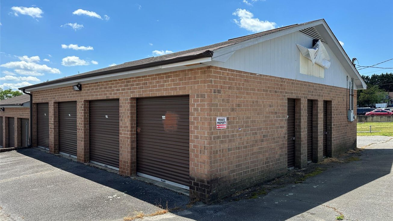 928 Highland Avenue Ne, Hickory, NC 28601