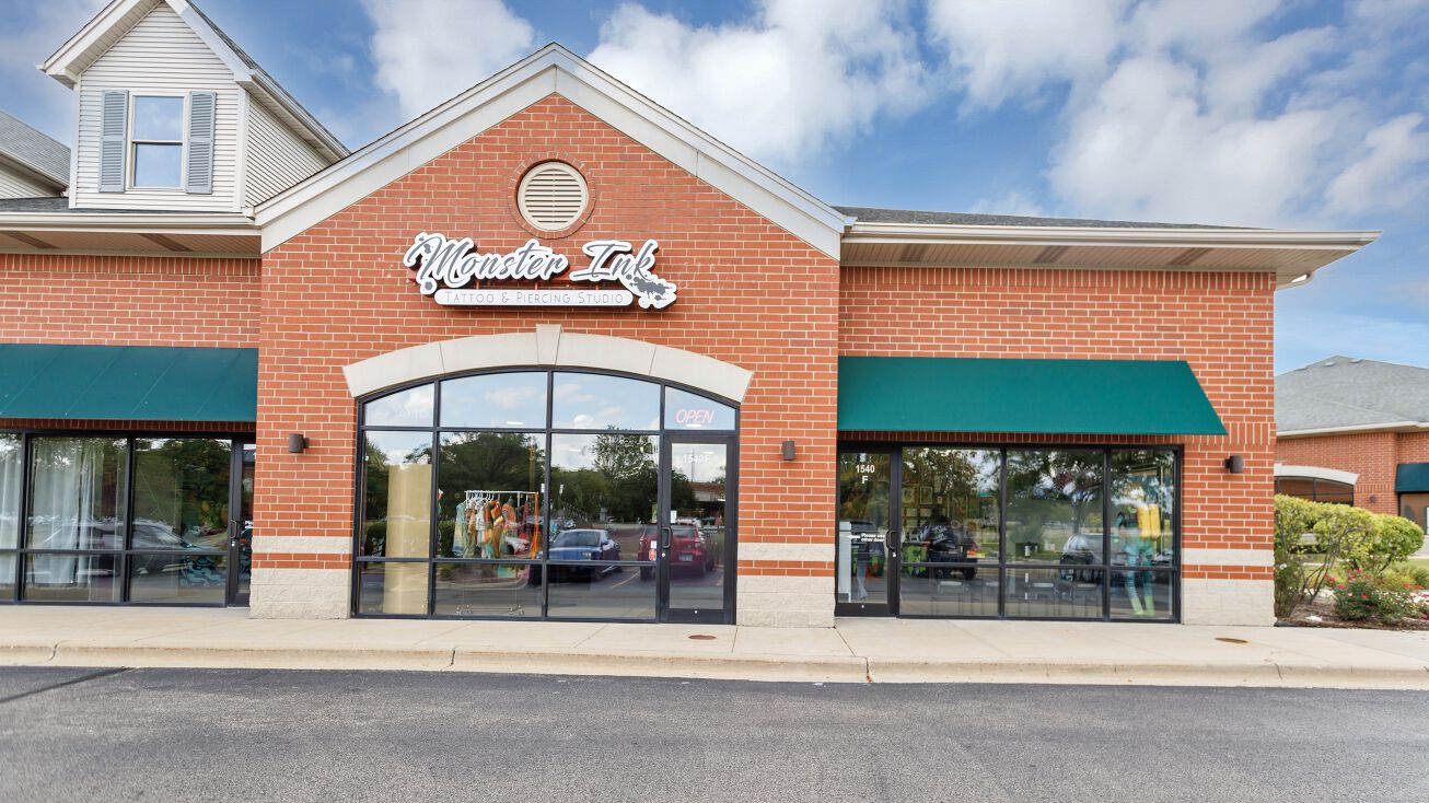 1540 Carlemont Dr, Crystal Lake, IL 60014