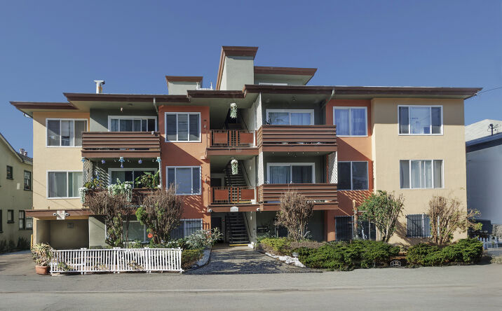 Pictures of Multifamily property located at 267 Lester Ave, Oakland, CA 94606 for sales - image #1