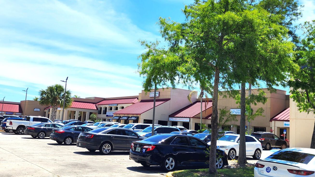 2955 Pineda Plaza, Melbourne, FL 32940