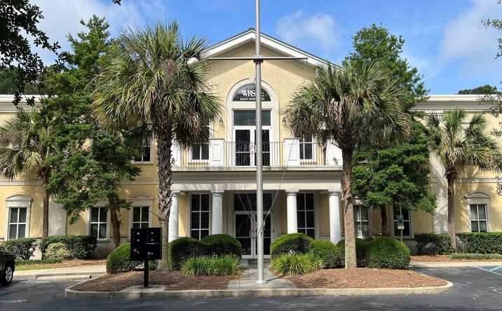 Pictures of Office property located at 550 Long Point Rd, Mount Pleasant, SC 29464 for sales - image #1