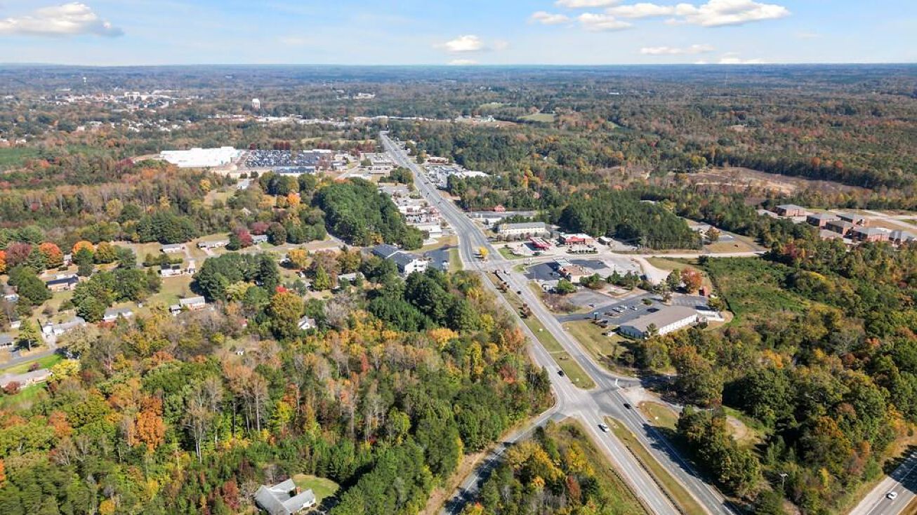 2101 Peery Dr, Farmville, VA 23901