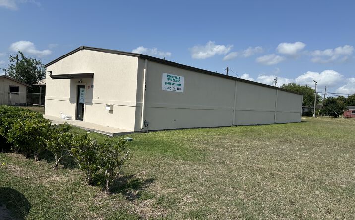 Pictures of Office property located at 1403 E Corral Ave, Kingsville, TX 78363 for sales - image #1