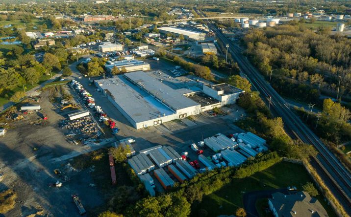 Pictures of Industrial property located at 3500 W 127th St, Blue Island, IL 60406 for sales - image #1