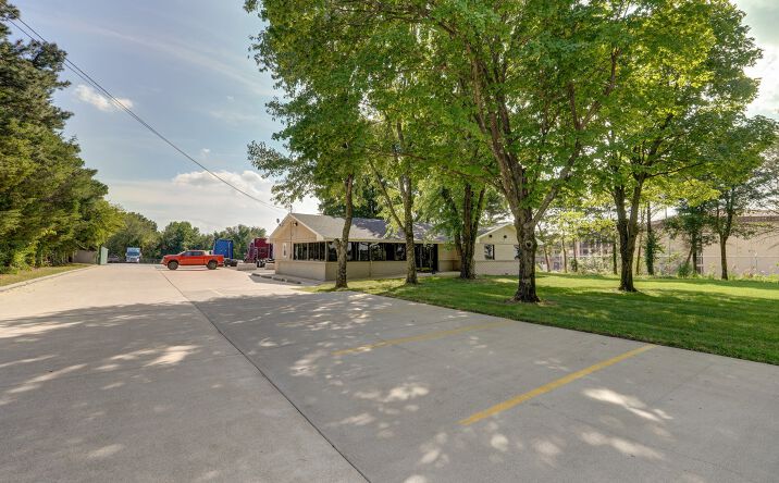 Pictures of Industrial, Land, Mixed Use property located at 3560 E Evergreen St, Springfield, MO 65803 for sales - image #1