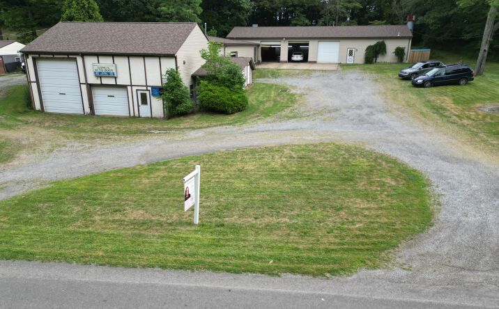 Pictures of Mixed Use property located at 131 McLafferty Rd, Fenelton, PA 16034 for sales - image #1