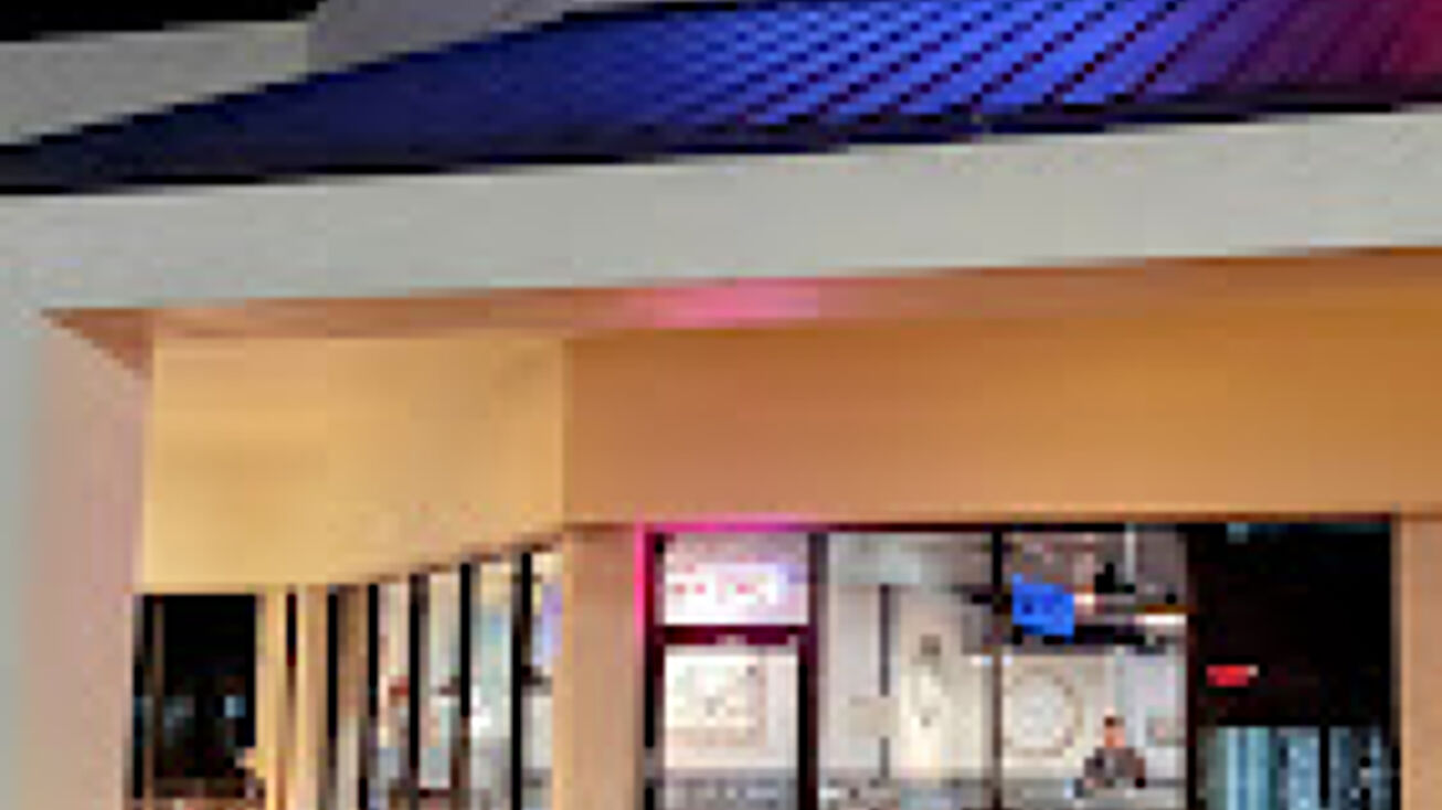 887 E Bloomingdale Ave, Brandon, FL 33511