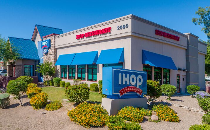 Pictures of Retail property located at 2000 W Northern Avenue, Phoenix, AZ 85021 for comps - image #1