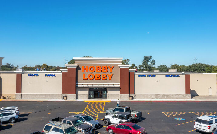 Pictures of Retail property located at 1305 Heather Dr, Opelousas, LA 70570 for sales - image #1