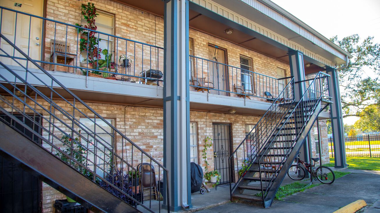 8210 Shady Dr, Houston, TX 77016