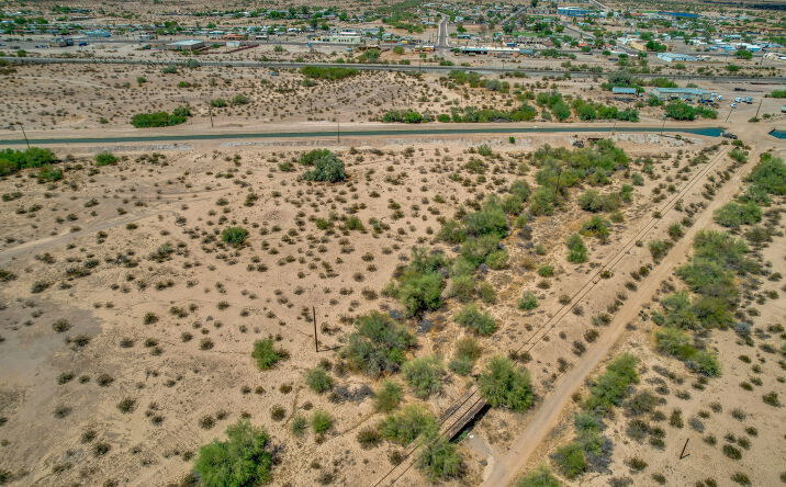 Pictures of Land property located at 403-10-001A & 403-10-001B, Gila Bend, AZ 85337 for sales - image #1