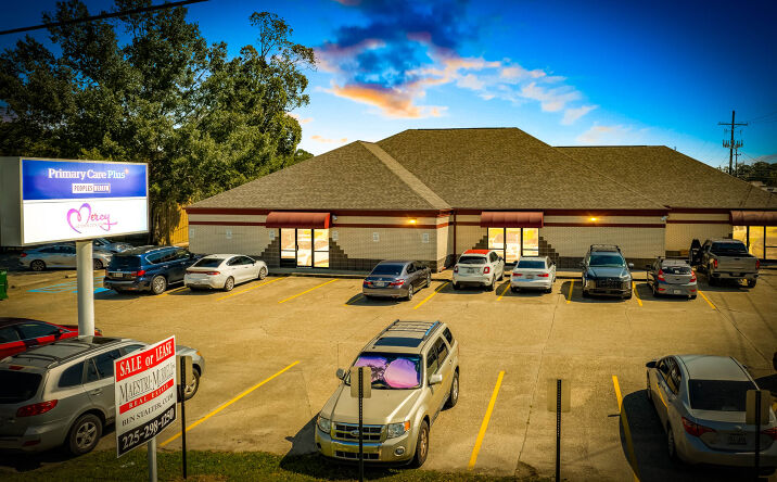 Pictures of Office property located at 1702 North Burnside Avenue, Gonzales, LA 70737 for sales - image #1