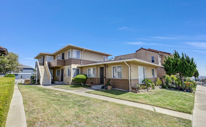 Pictures of Multifamily property located at 6006 Overhill Dr, View Park-Windsor Hills, CA 90043 for sales - image #1