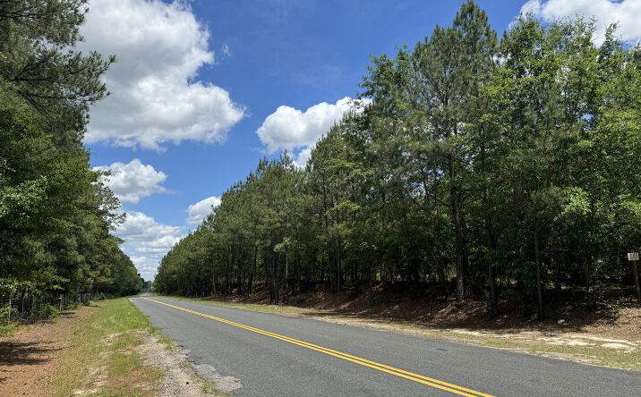 Pictures of Land property located at 282 E Frontage Rd, Aiken, SC 29805 for sales - image #1
