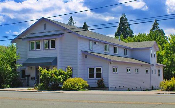 Pictures of Mixed Use, Multifamily, Office property located at 721 Pine St, Mount Shasta, CA 96067 for sales - image #1