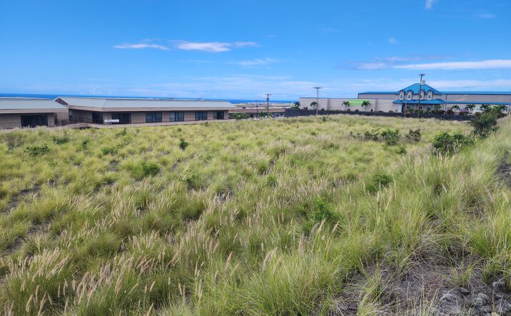 Pictures of Land property located at Olowalu St, Kailua-Kona, HI 96740 for sales - image #1