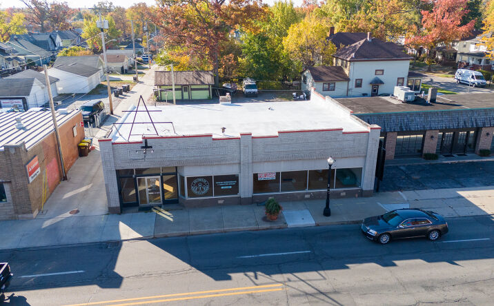 Pictures of Office, Retail property located at 1314 E State Blvd, Fort Wayne, IN 46805 for sales - image #1