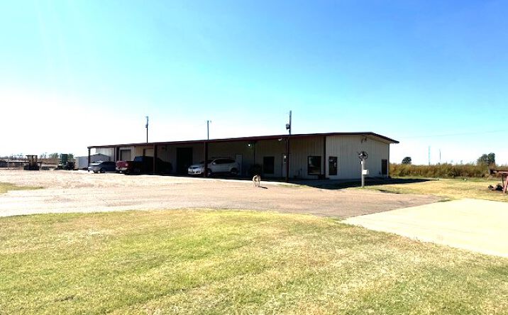 Pictures of Industrial, Office property located at 7931 19th St, Lubbock, TX 79407 for sales - image #1
