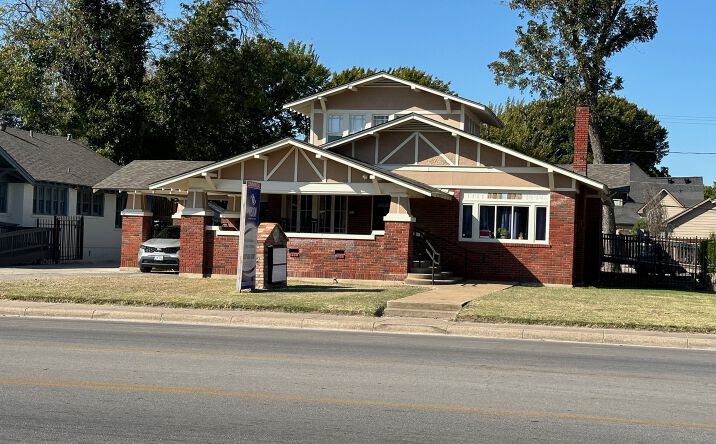 Pictures of Office property located at 2808 Hemphill St, Fort Worth, TX 76110 for sales - image #1
