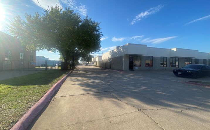 Pictures of Industrial property located at 2554 Southwell Rd, Dallas, TX 75229 for sales - image #1