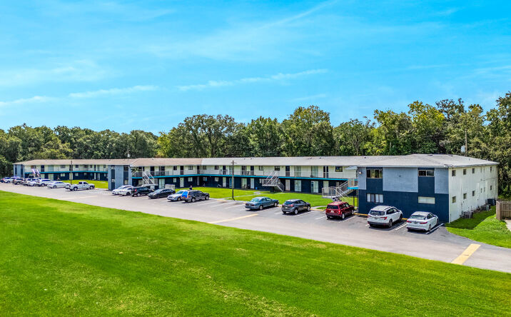Pictures of Multifamily property located at 1625 Mercy Dr, Orlando, FL 32808 for sales - image #1