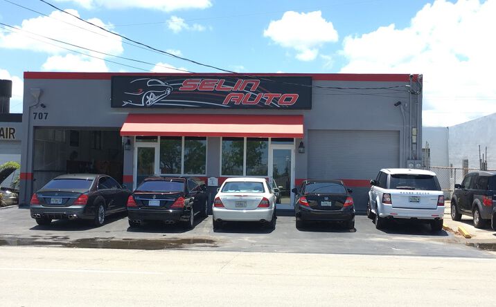 Pictures of Industrial property located at 707 N Dixie Hwy, Hallandale Beach, FL 33009 for sales - image #1