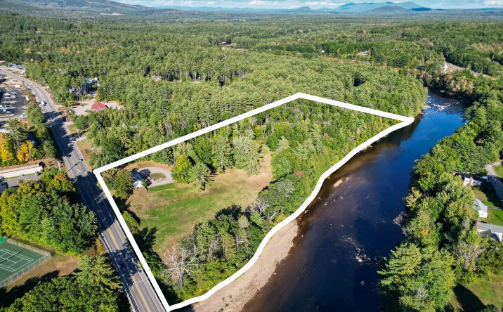 Pictures of Hospitality, Land, Mixed Use, Retail property located at 149 White Mountain Hwy, Conway, NH 03818 for sales - image #1