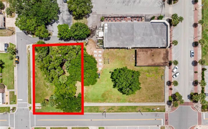 Pictures of Land property located at E Maud St, Tavares, FL 32778 for sales - image #1