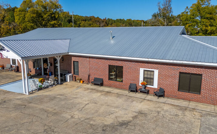 Pictures of Senior Living property located at North Alabama, Birmingham, AL 35005 for sales - image #1