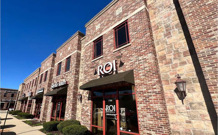 Pictures of Office, Retail property located at 798 W Bartlett Rd, Bartlett, IL 60103 for sales - image #1