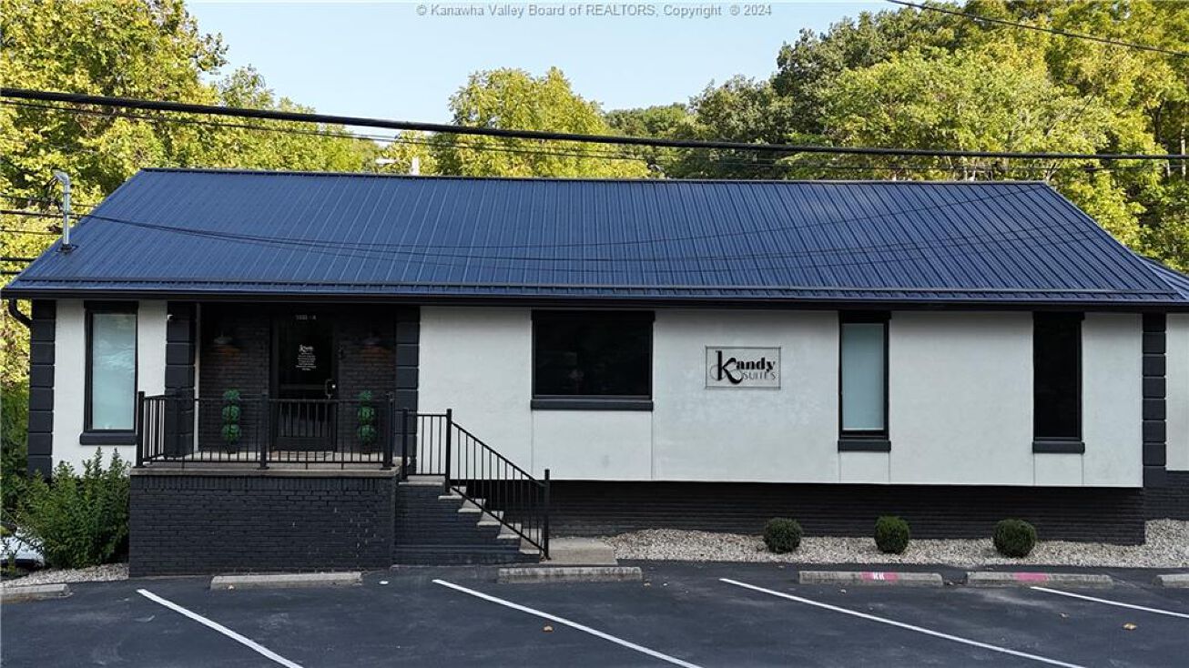 Pictures of Hospitality, Mixed Use, Office property located at 1522 Oakhurst Dr, Charleston, WV 25309 for sales - image #1