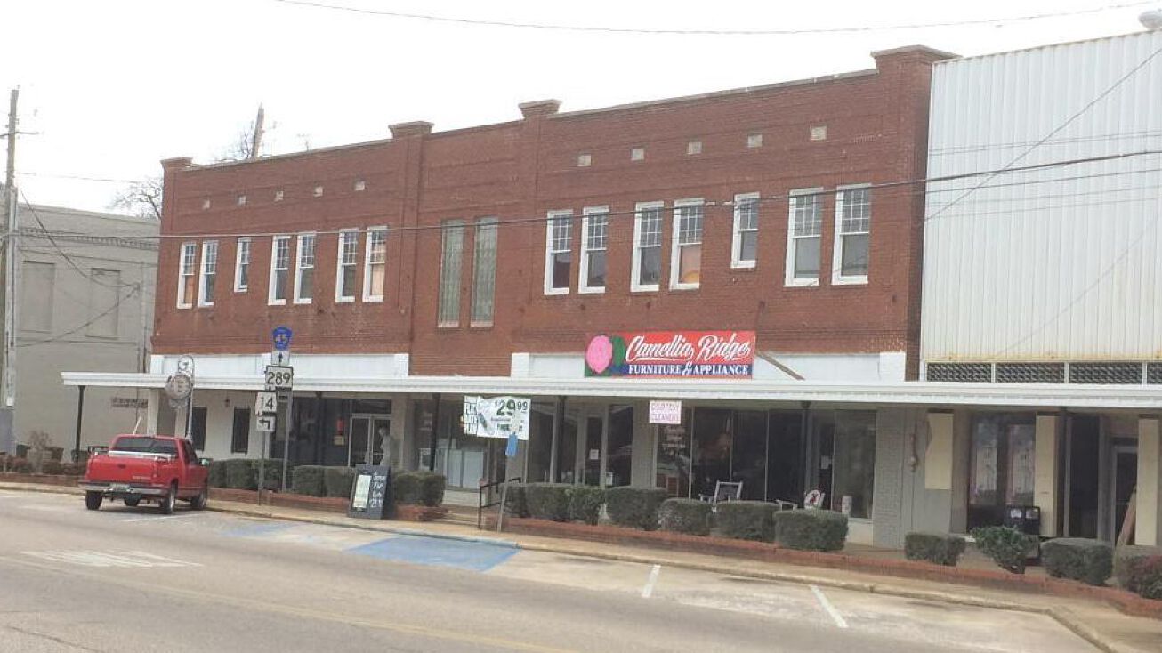 Washington St, Marion, AL 36756